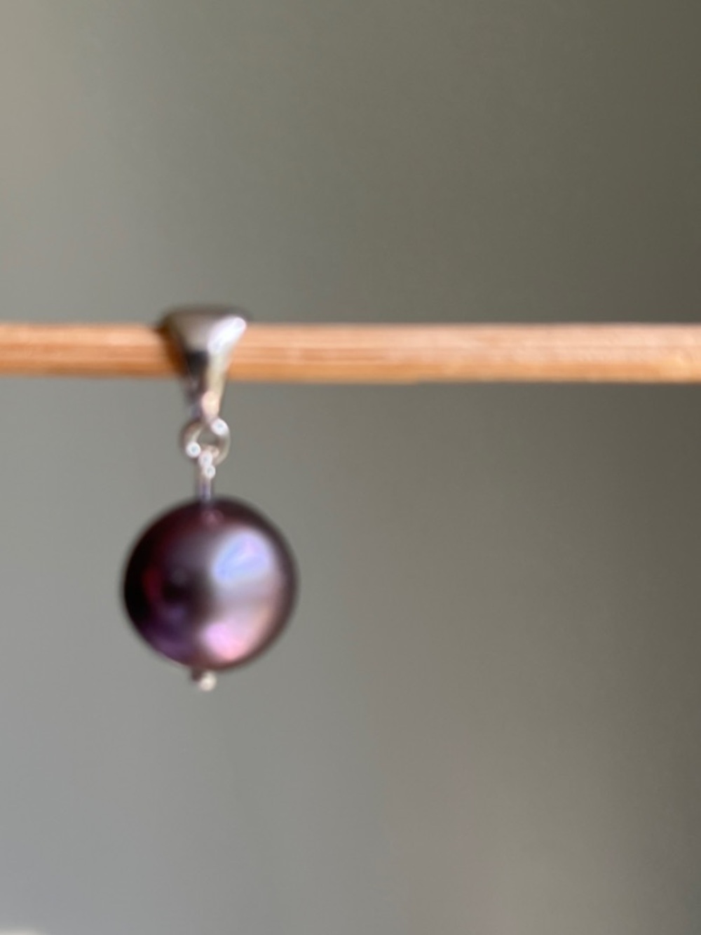 Cultured Pearl Drop Pendant in Blue Purple